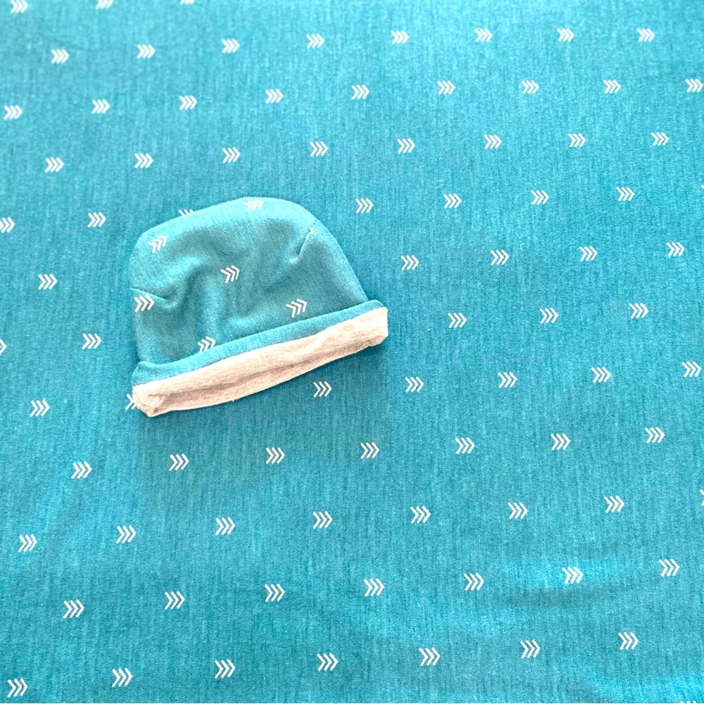 Preemie baby blanket and hat set